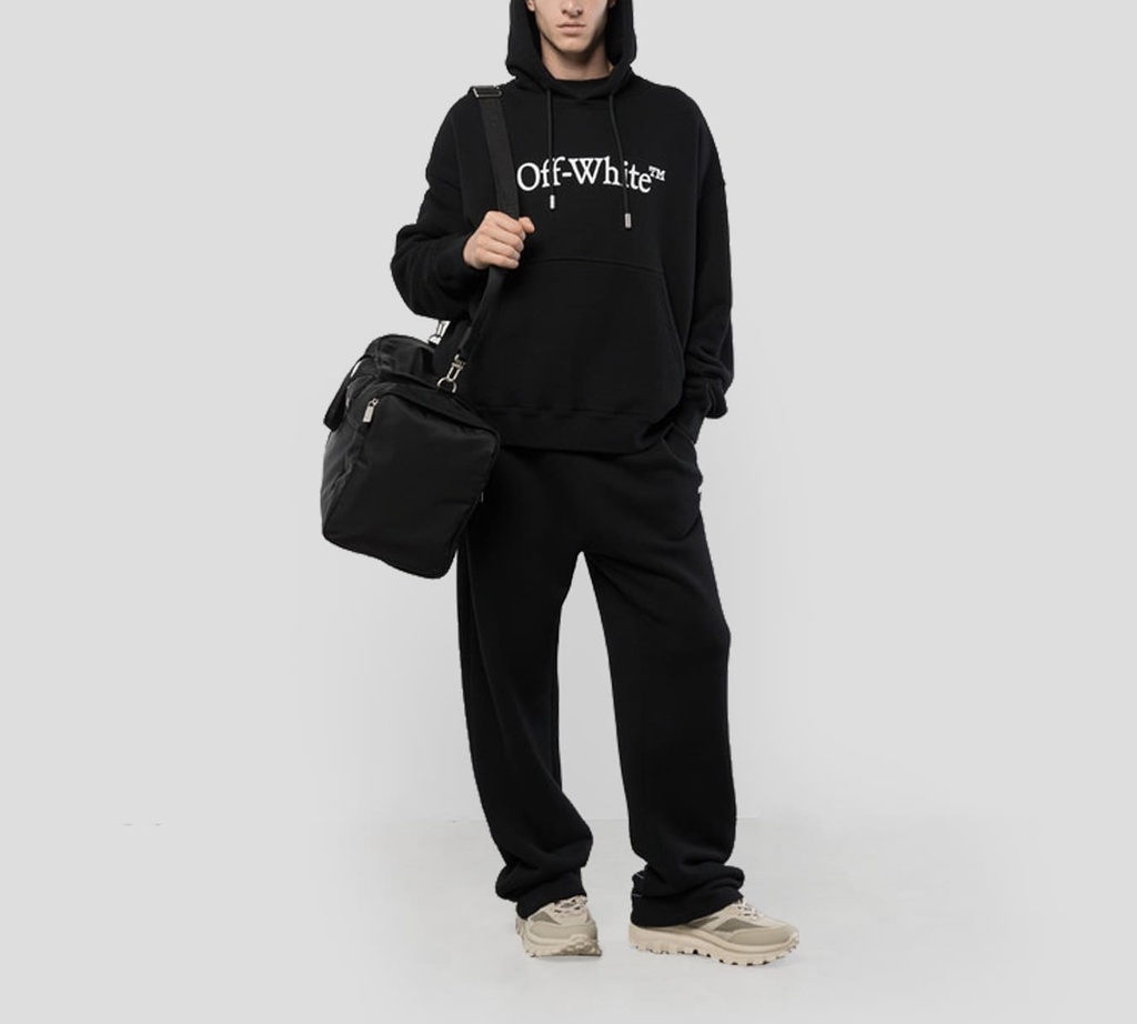 Off White - SWEATER HOODIE NEGRO CON LOGO ESTAMPADO Y BOLSILLO FRONTAL