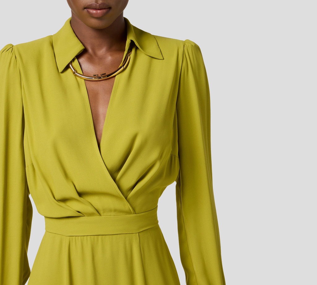 Elisabetta Franchi - VESTIDO COLOR VERDE CON DETALLE DE COLLAR DORADO