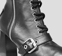Moschino - BOTA NEGRA