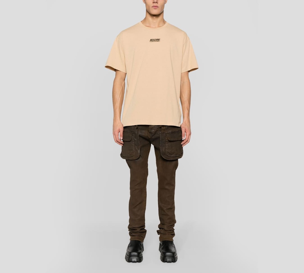Moschino - T-SHIRT MARRON CON BORDADO ROJO