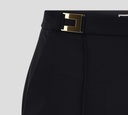 Elisabetta Franchi - SHORT BASICO CON DETALLES DORADOS Y NEGRO