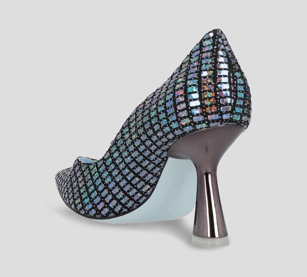 Chiara Ferragni - STILETTO NEGROS, EFECTO ESPEJO