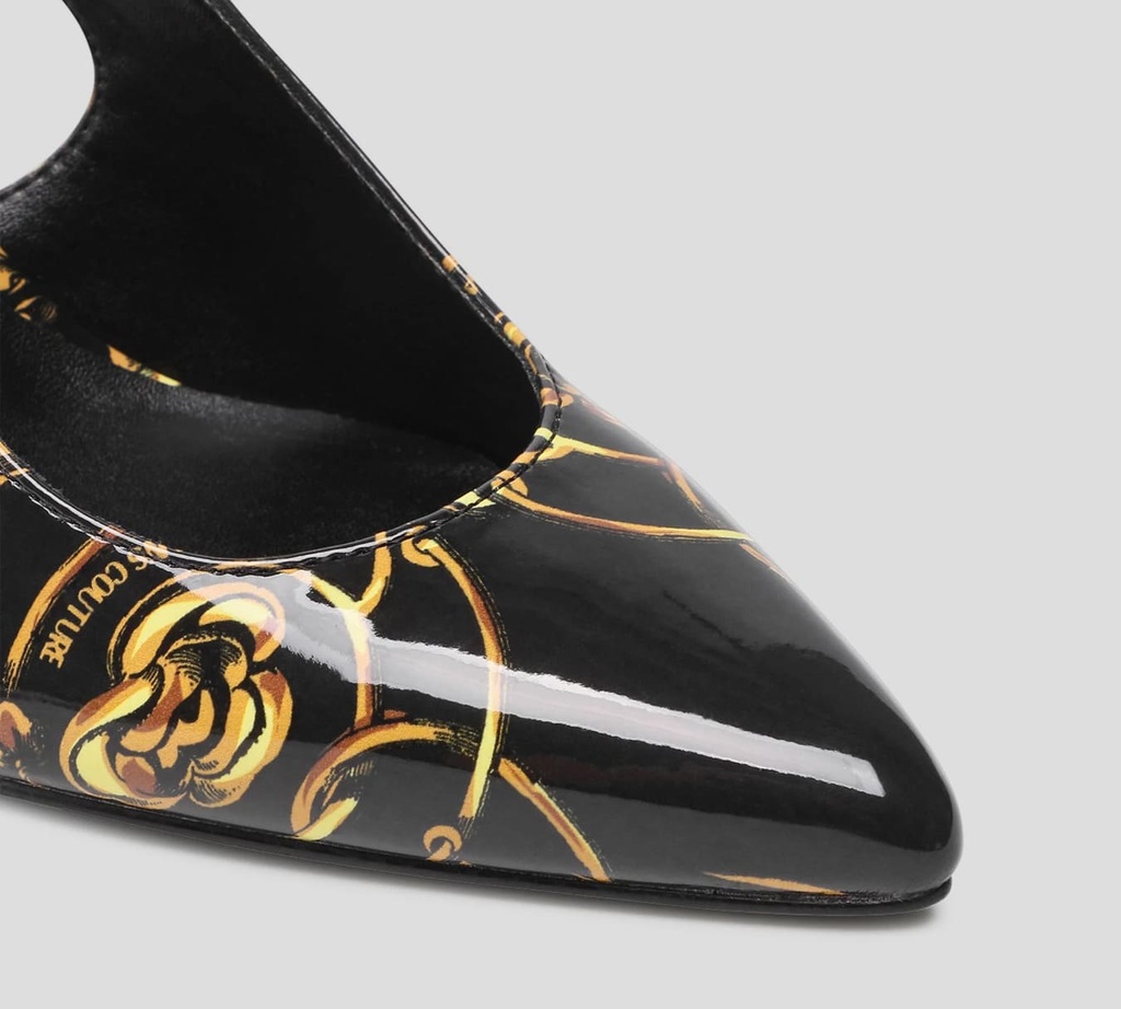 Versace Jeans Couture - STILETTO MULES PATENTES CON ESTAMPADO GARLAND Y BANDA ELÁSTICA AL TALÓN