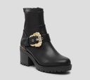 Versace Jeans Couture - BOTAS DE CUERO CON HEBILLA DORADA LATERAL Y TACÓN GRUESO