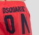 Dsquared2 - SHORT DE PLAYA MIDI ICON CON LOGO ESTAMPADO EN PARTE TRASERA