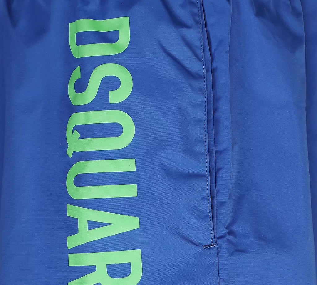 Dsquared2 - SHORT DE PLAYA MIDI, AZUL CON LETRAS VERDES