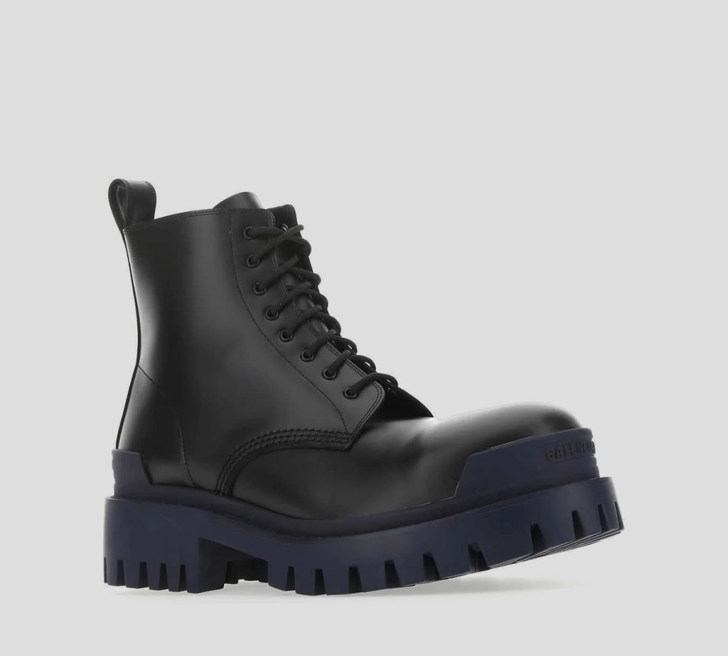 Balenciaga - BOTAS DE COMBATE EN CUERO CON SUELA GRUESA Y PUNTA DE HIERRO