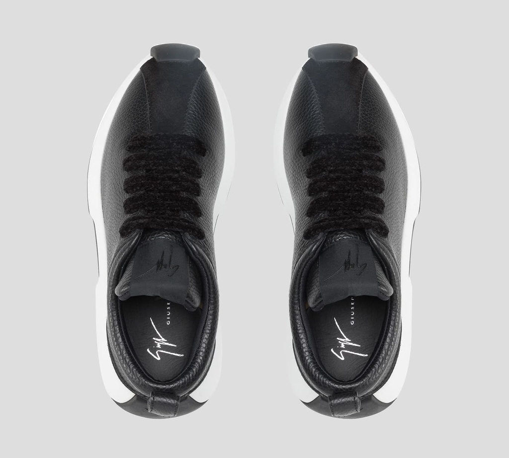Giuseppe Zanotti - SNEAKERS DE GOMA CON SUELA BLANCA