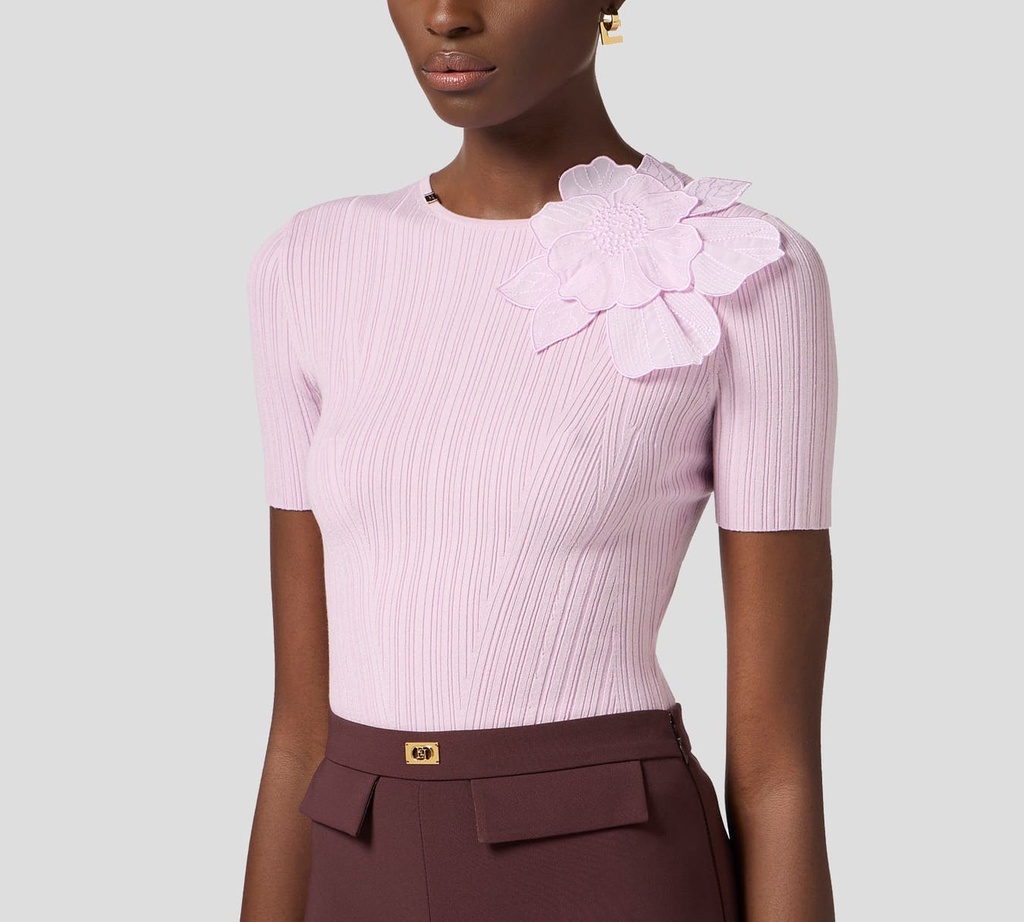 Elisabetta Franchi - BLUSA ROSADA CON FLOR EN EL CUELLO