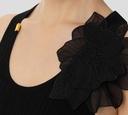 Elisabetta Franchi - BLUSA NEGRA CON FLOR EN EL CUELLO