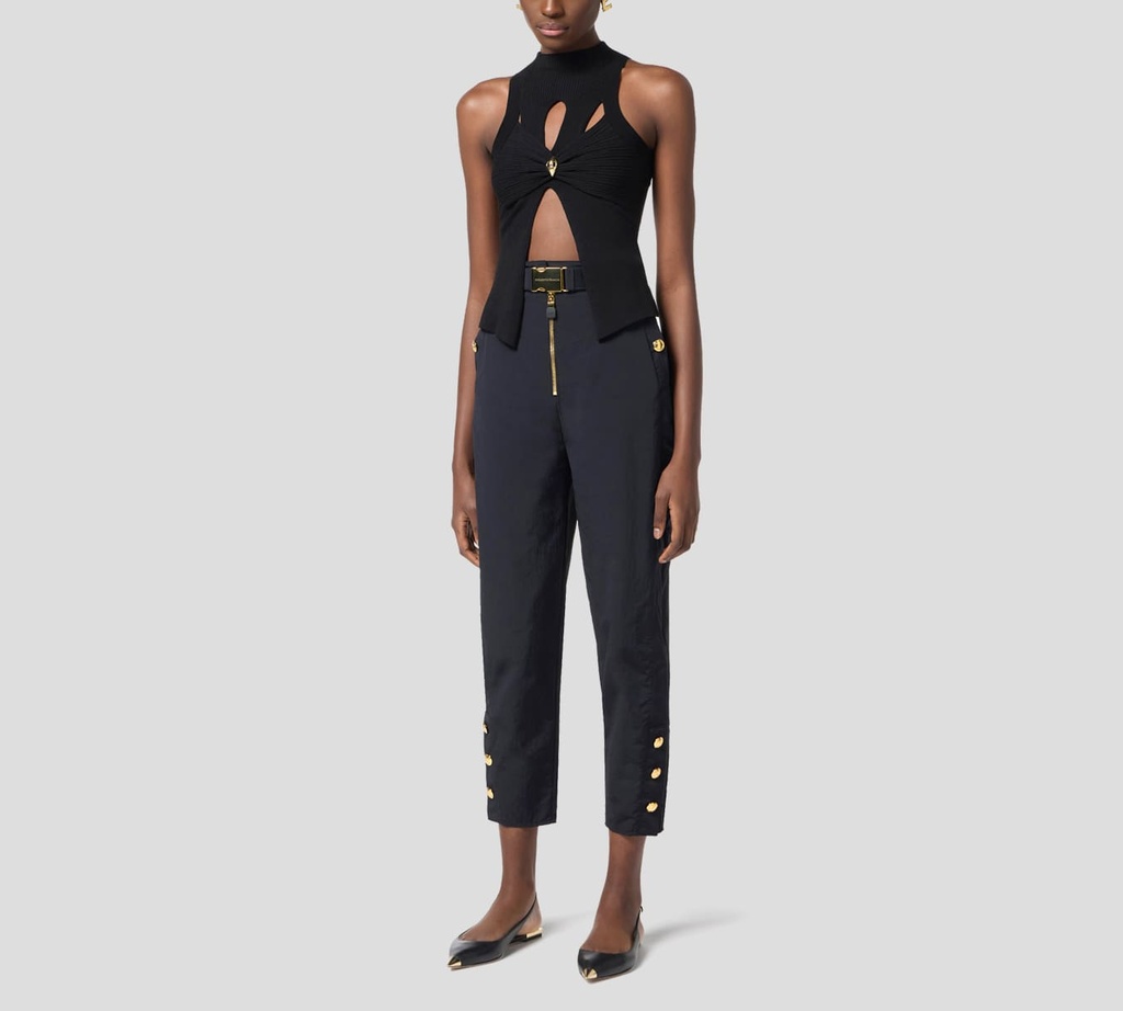 Elisabetta Franchi - BLUSA NEGRA SIN MANGAS Y BROCHE DORADO