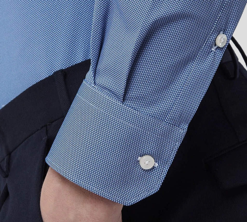 Xacus - CAMISA AZUL CON DETALLES EN BLANCO