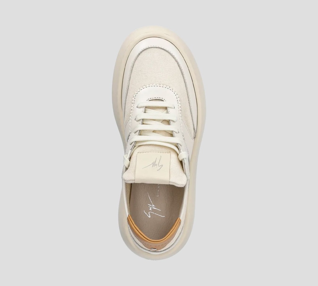 Giuseppe Zanotti - ZAPATO OFF WHITE DE SUELA ALTA