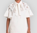 Elie Saab - BLUSA BLANCA CON ENCAJE EN HOMBROS Y BUFANDA