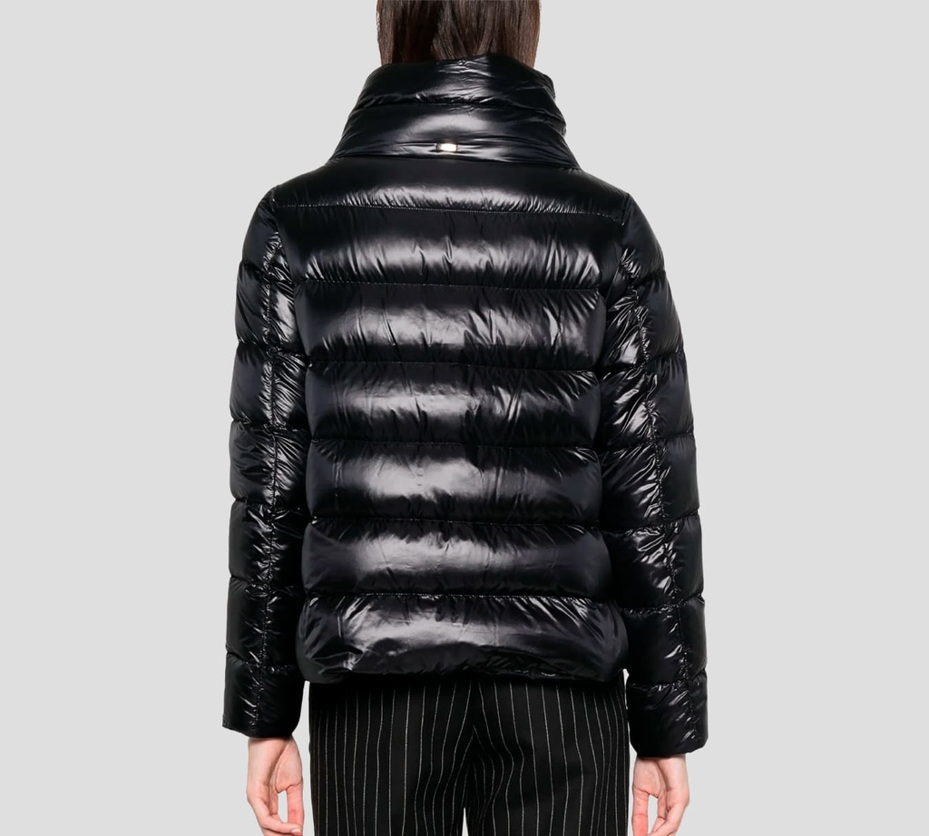 Herno - JACKET CON DETALLE NEGRO