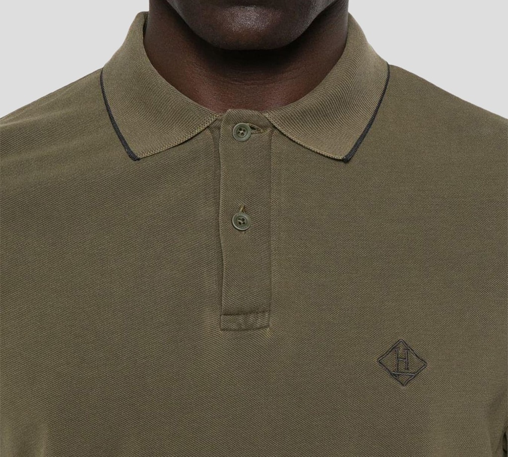 Herno - POLO VERDE MILITAR CON BORDADO H Y LINEA EN CUELLO