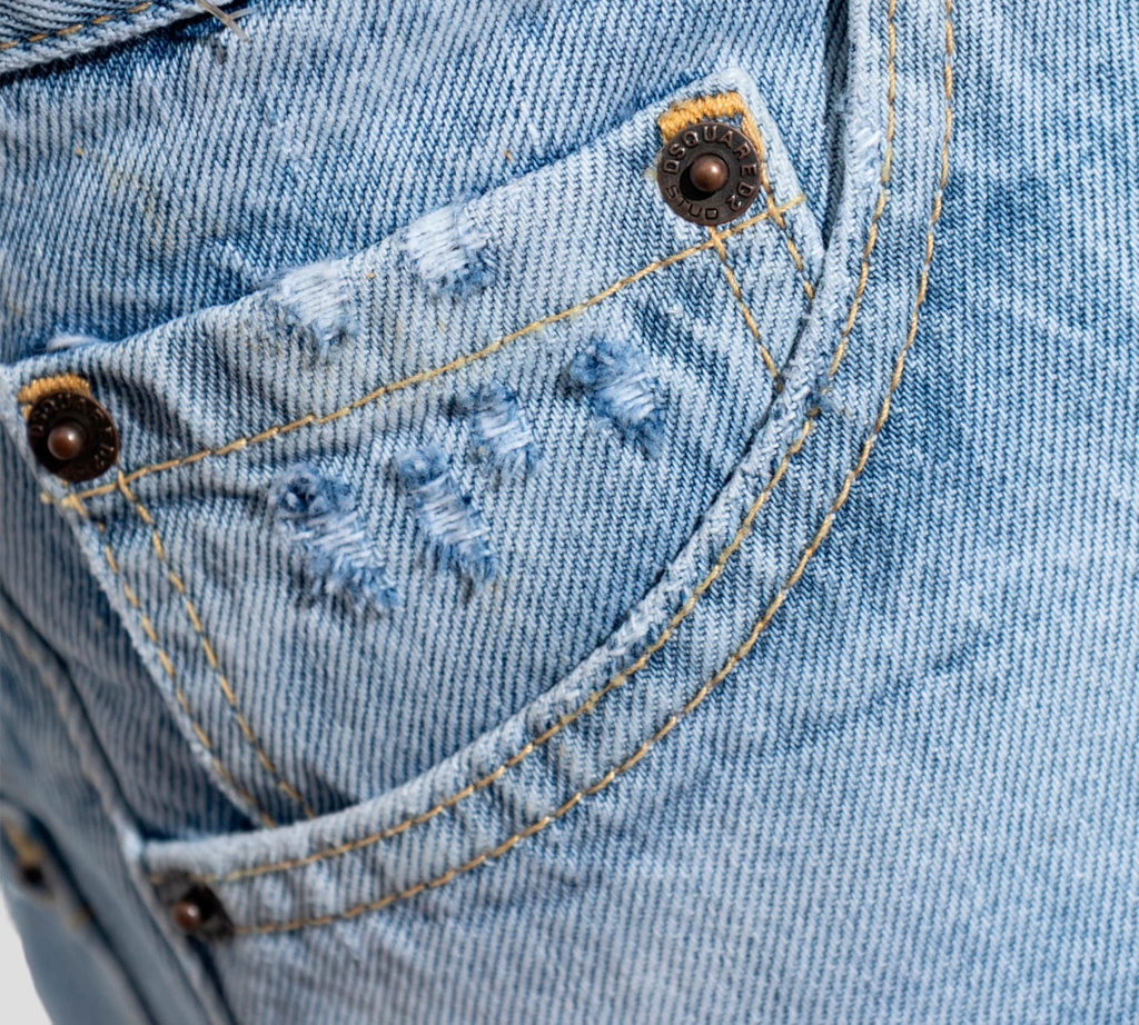 Dsquared2 - COOL GUY JEAN CLARO