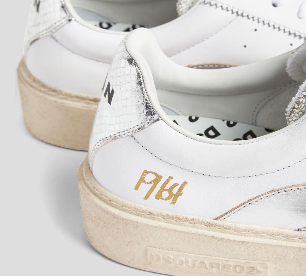 Dsquared2 - SNEAKERS 1964 BLANCOS CORTE BAJO CON DETALLES PLATEADOS Y SUELA BEIGE