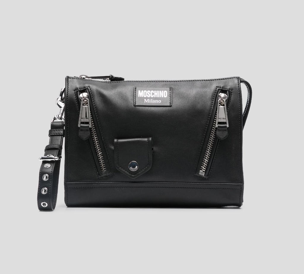 Moschino - CLUTCH "BIKER" CON ASA PARA LA MANO
