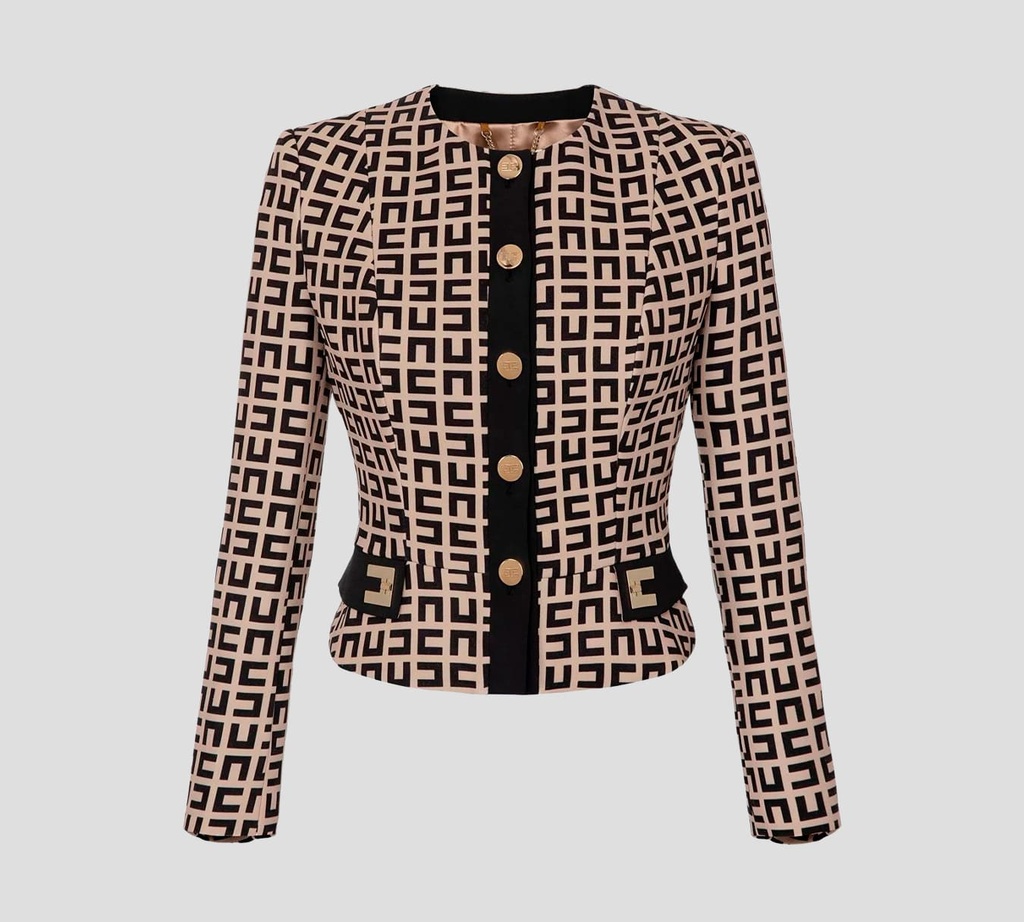 Elisabetta Franchi - BLAZER PEPLUM CORTO ABOTONADO HASTA EL CUELLO CON ESTAMPADO DE LOGO