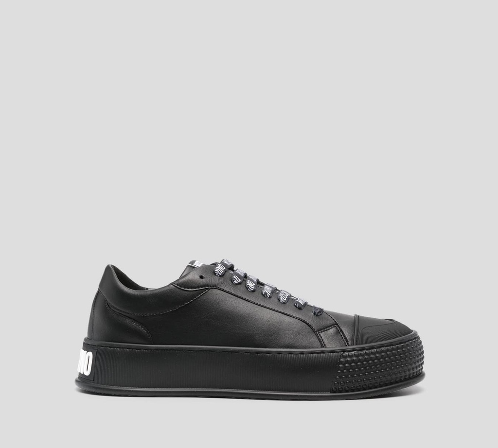Moschino - SNEAKERS TRENZADOS DE SUELA GRUESA UNICOLOR