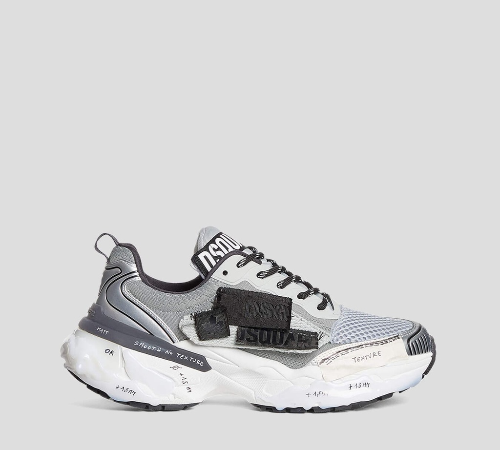 Dsquared2 - SNEAKERS GRISES DEPORTIVOS CON DETALLES EXTRAVAGANTES EN TIPOGRAFIAS Y TEXTURAS