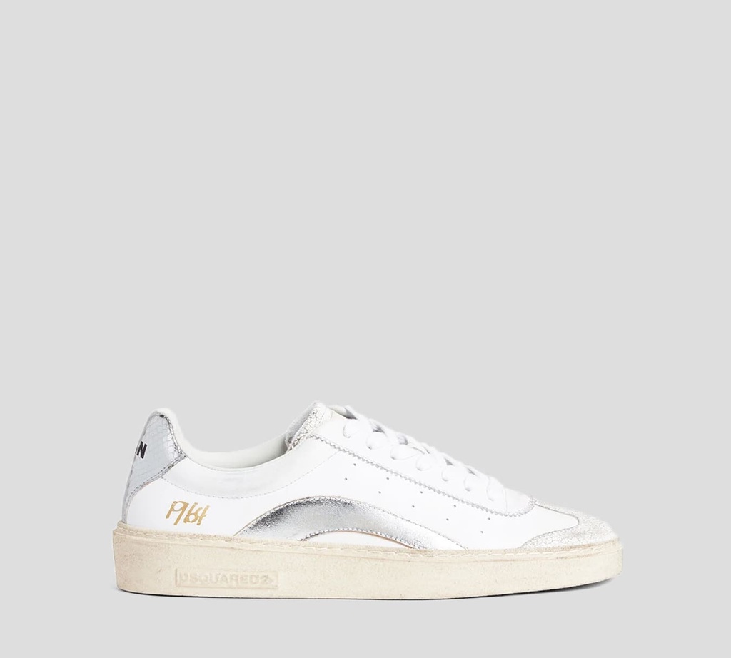 Dsquared2 - SNEAKERS 1964 BLANCOS CORTE BAJO CON DETALLES PLATEADOS Y SUELA BEIGE