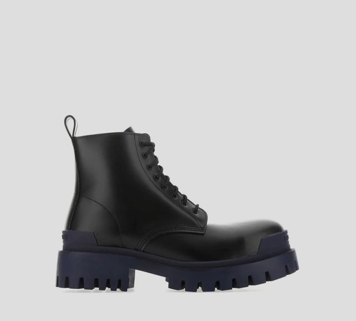 Balenciaga - BOTAS DE COMBATE EN CUERO CON SUELA GRUESA Y PUNTA DE HIERRO